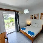 Alexia Apartments & Studios